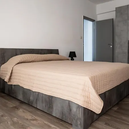 Gentile's House Via Del Cinema Tuscolana Apartment Rome